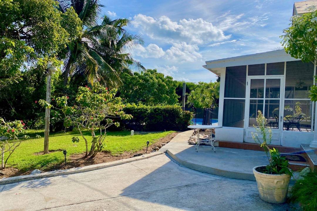 THATCH TREE HOUSE Single Family Home Eleuthera