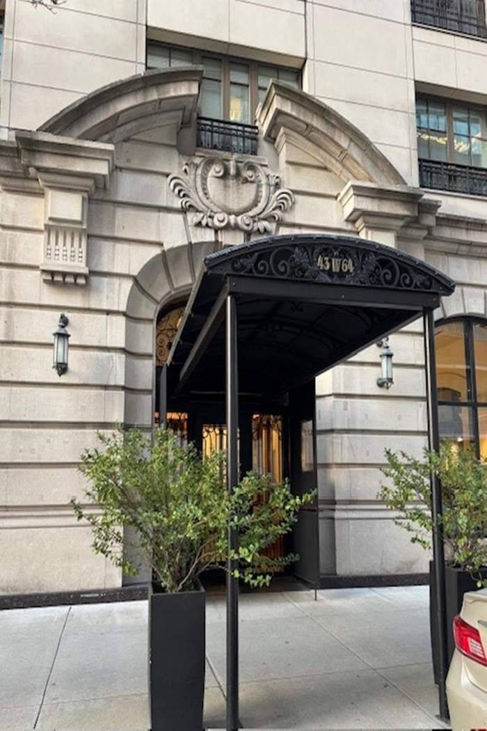 43 West 64th Street, Apartment 4B Steps from Lincoln Square Welcome to Liberty Lofts, where prewar grandeur meets modern luxury.