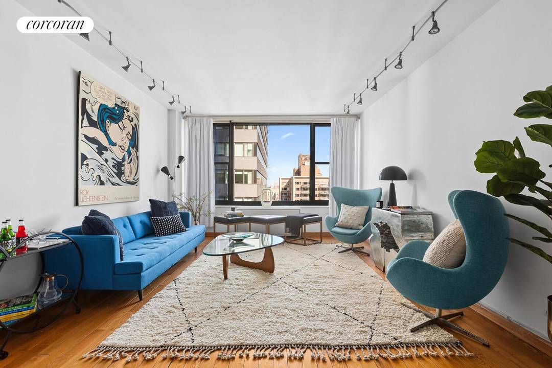 Park Avenue Perfection Residence 32G 1 Bedroom 1 Bathroom Renovated High Floor Open City Views Welcome to Residence 32G at The Galleria Condominium, a modern one bedroom, one bathroom home ...