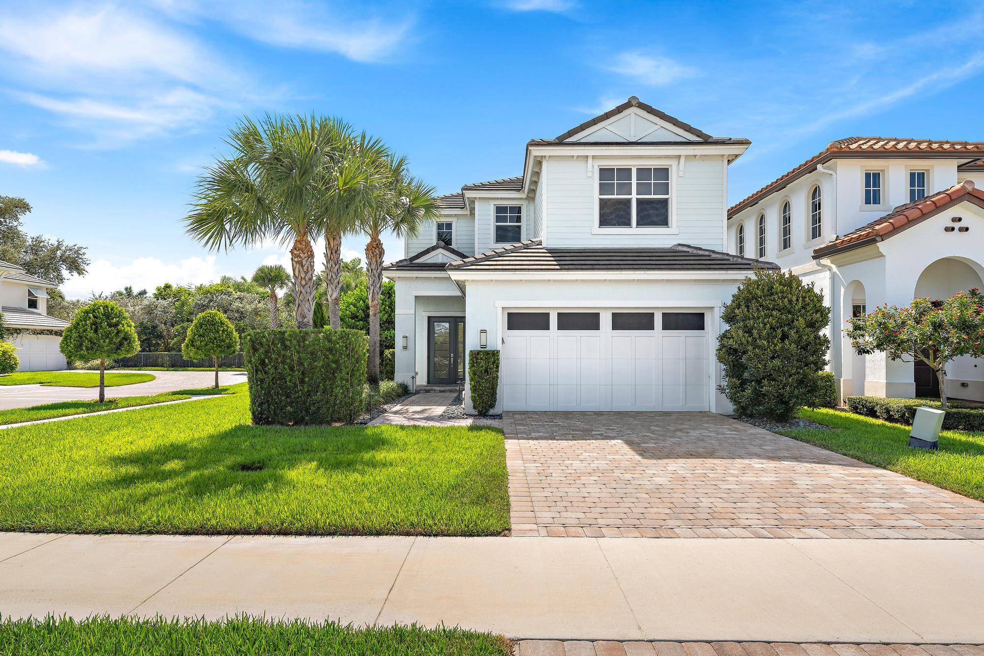 MODERN ELEGANCE in the heart of Palm Beach Gardens, this 4 bedroom, 4 bathroom pool home with over 2, 500 sq ft of living space is located in the gated ...
