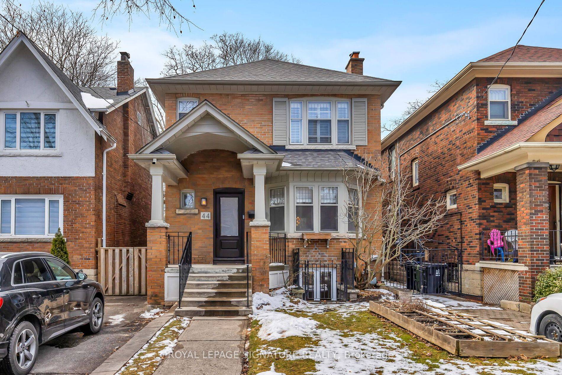 Have you been looking for a delightfully renovated Allenby area home, complete with an 8 ft basement ?