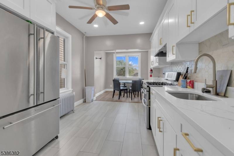 Turnkey investment or ideal owner occupant opportunity.