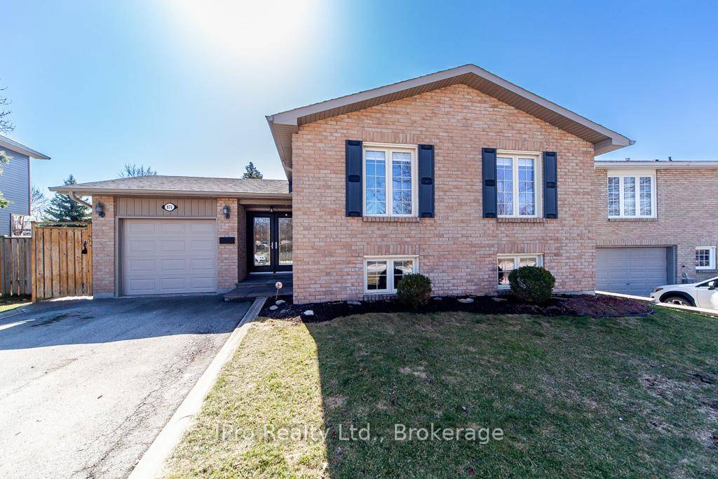 This perfect family home is situated in an ideal location, just a 2 minute walk to a public school at the end of the street.