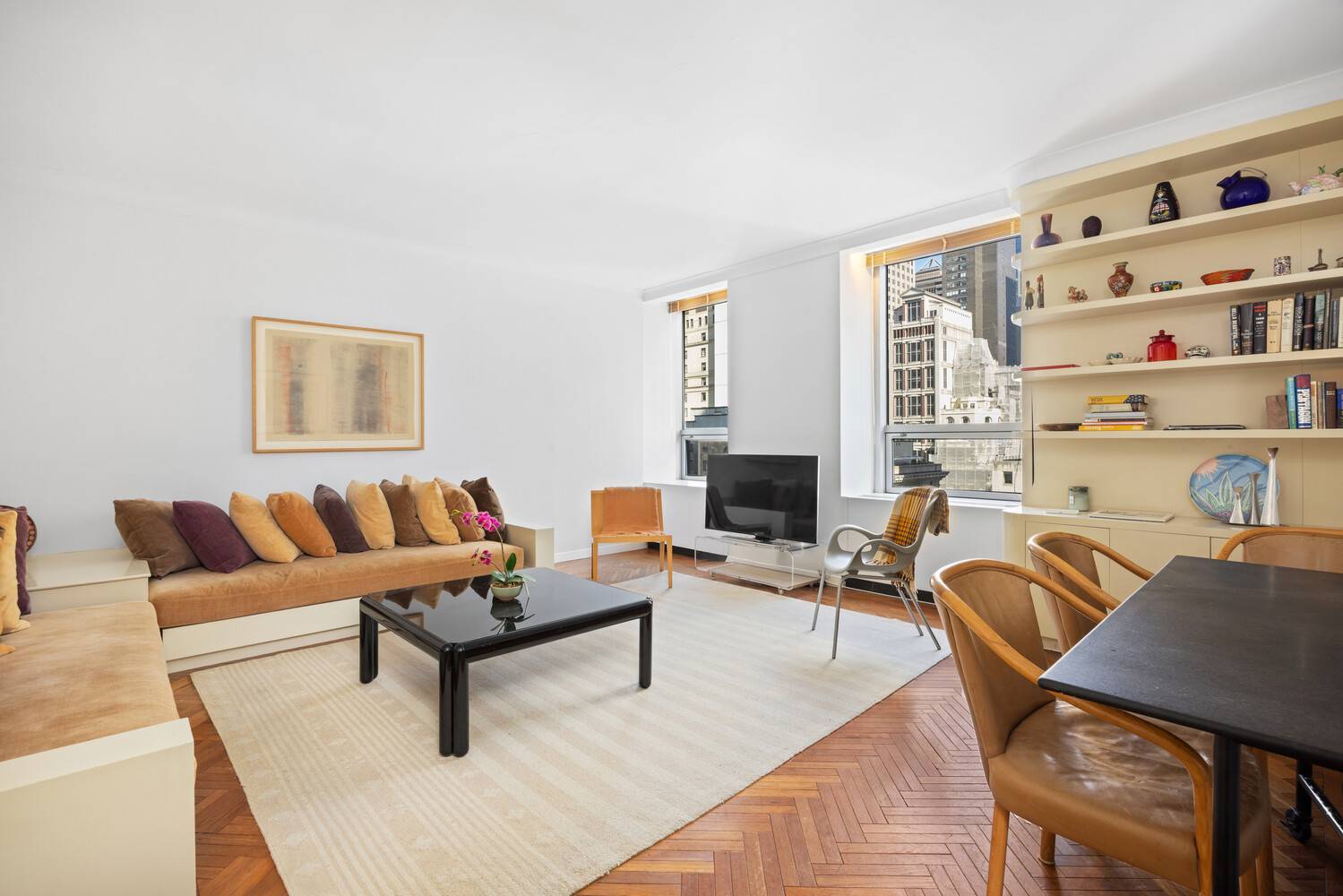OPEN HOUSES BY APPOINTMENT ONLY PLEASE VIEW VIDEO FOR MORE INFORMATION This serene apartment is the perfect city residence with its east facing living room and bedroom, multiple closets, nine ...