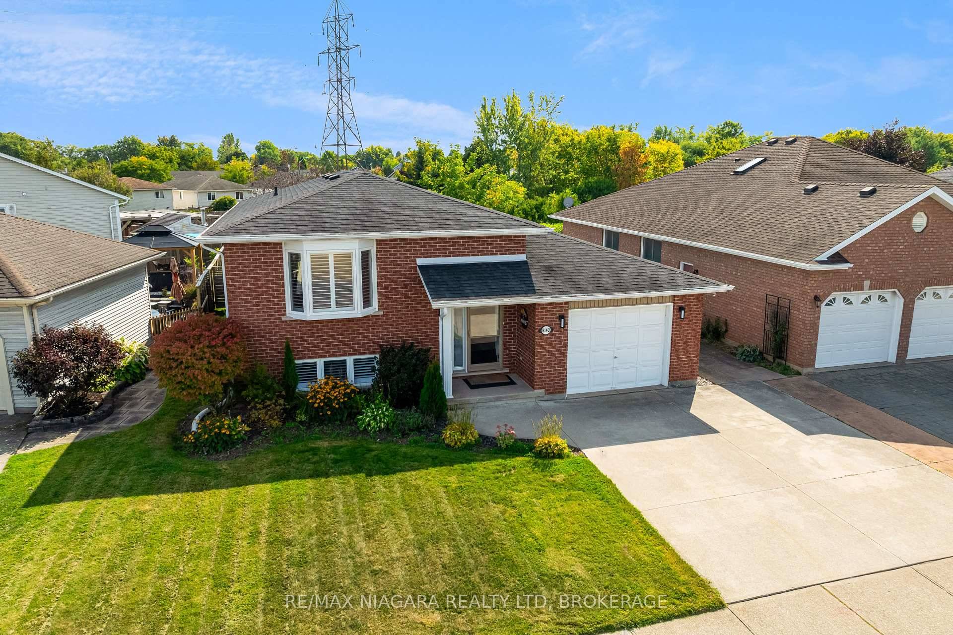 Welcome to 8142 Marcon Street !