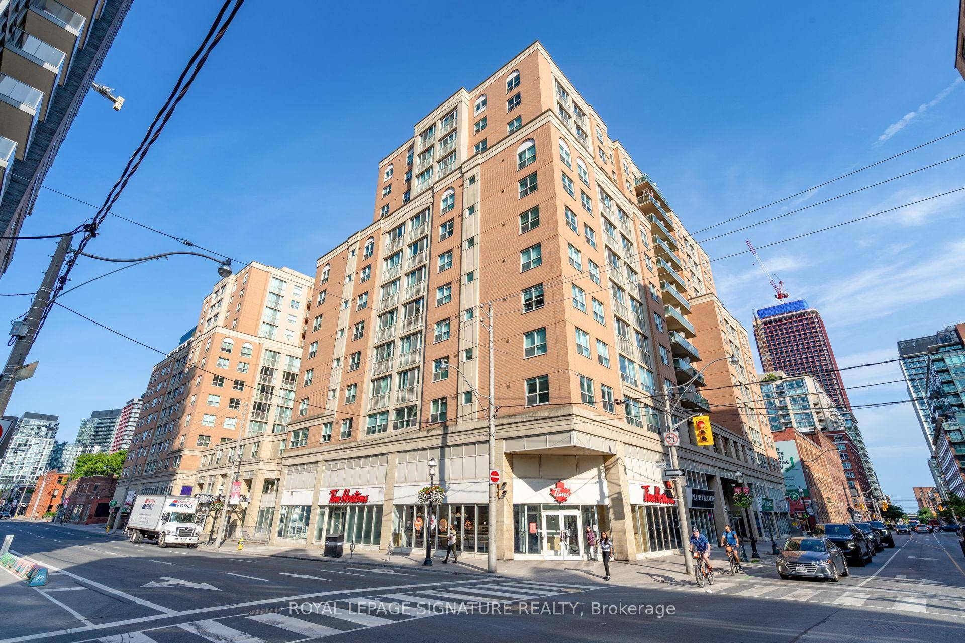 Welcome to Suite 712, a coveted SE facing corner unit at 323 Richmond St.