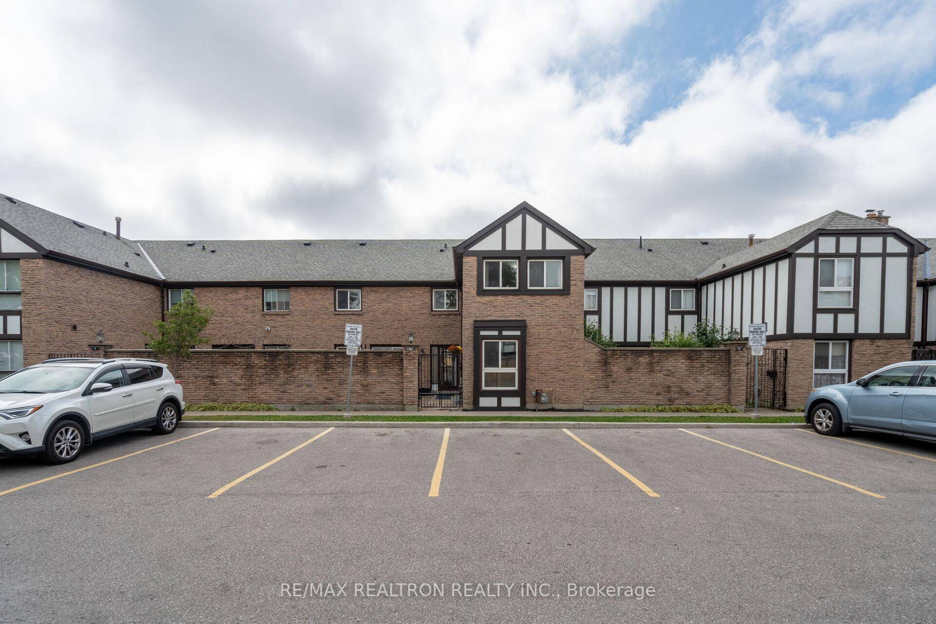 Discover this beautifully updated 3 bedroom, 3 bathroom townhome in one of Scarborough's most sought after neighbourhoods.