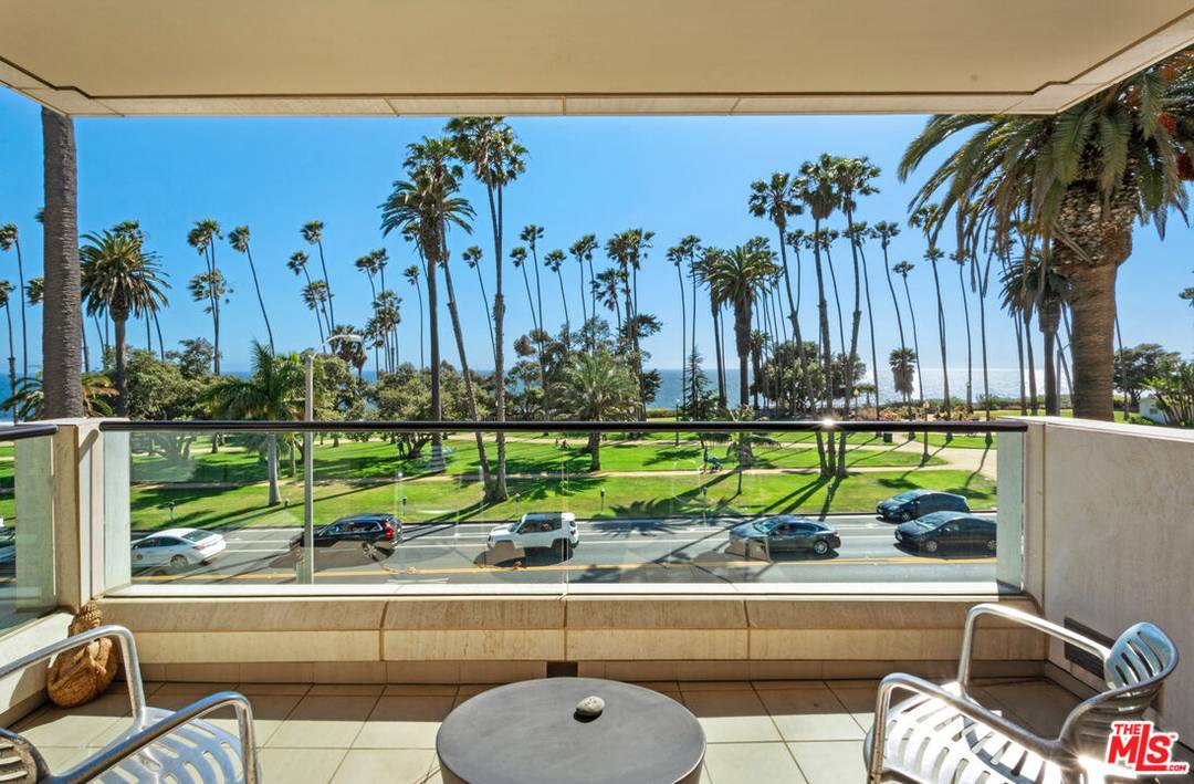 701 Ocean Ave 2BR Santa Monica La