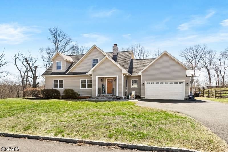 Welcome to 37 Maple Terrace !