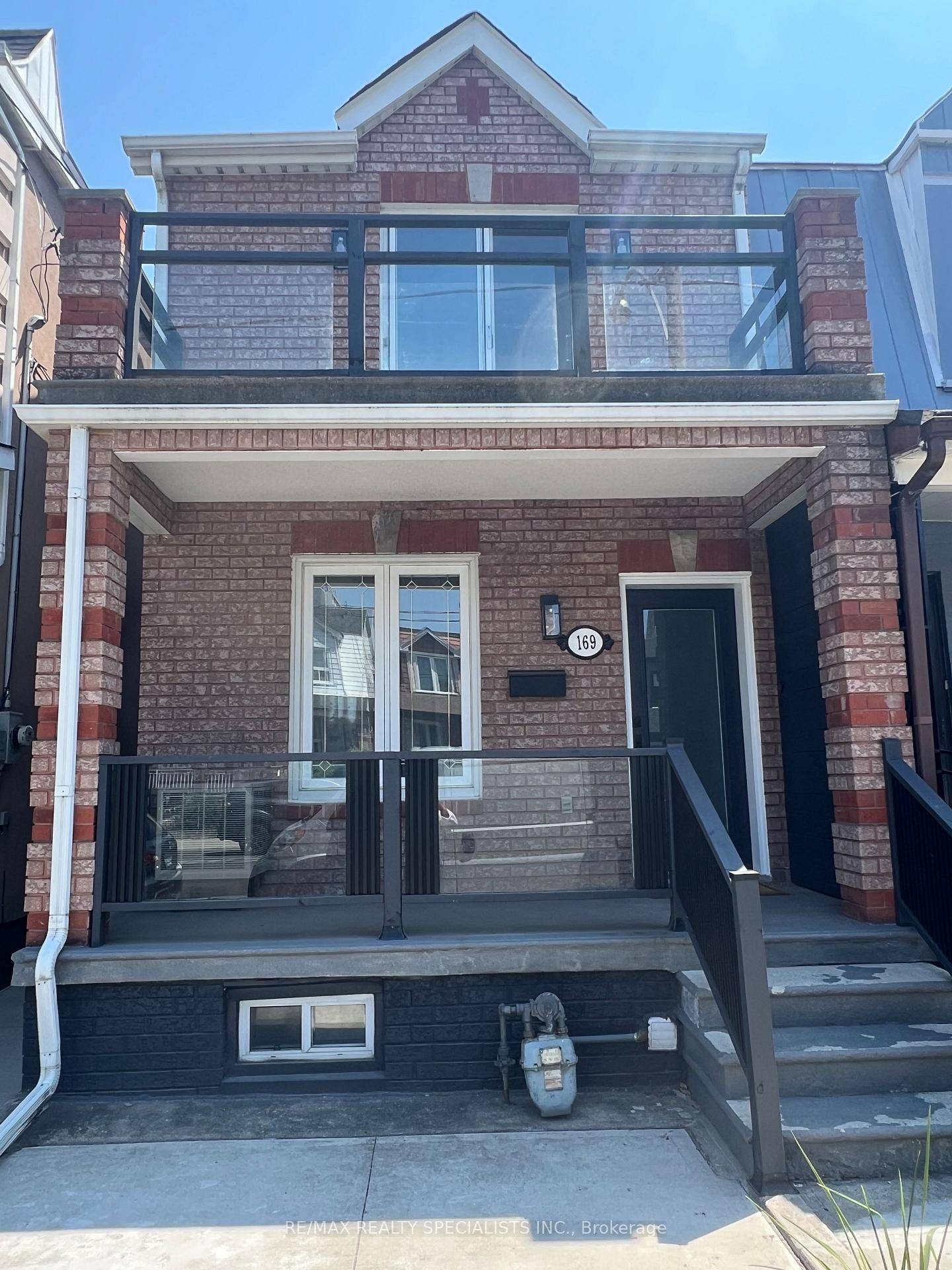 Almost Totally Professionally Renovated W Great Workmanship and Great Quality Materials Better than new nestled in the heart of Toronto, this charming semi detached home featuring 3 spacious bedrooms 3rd ...