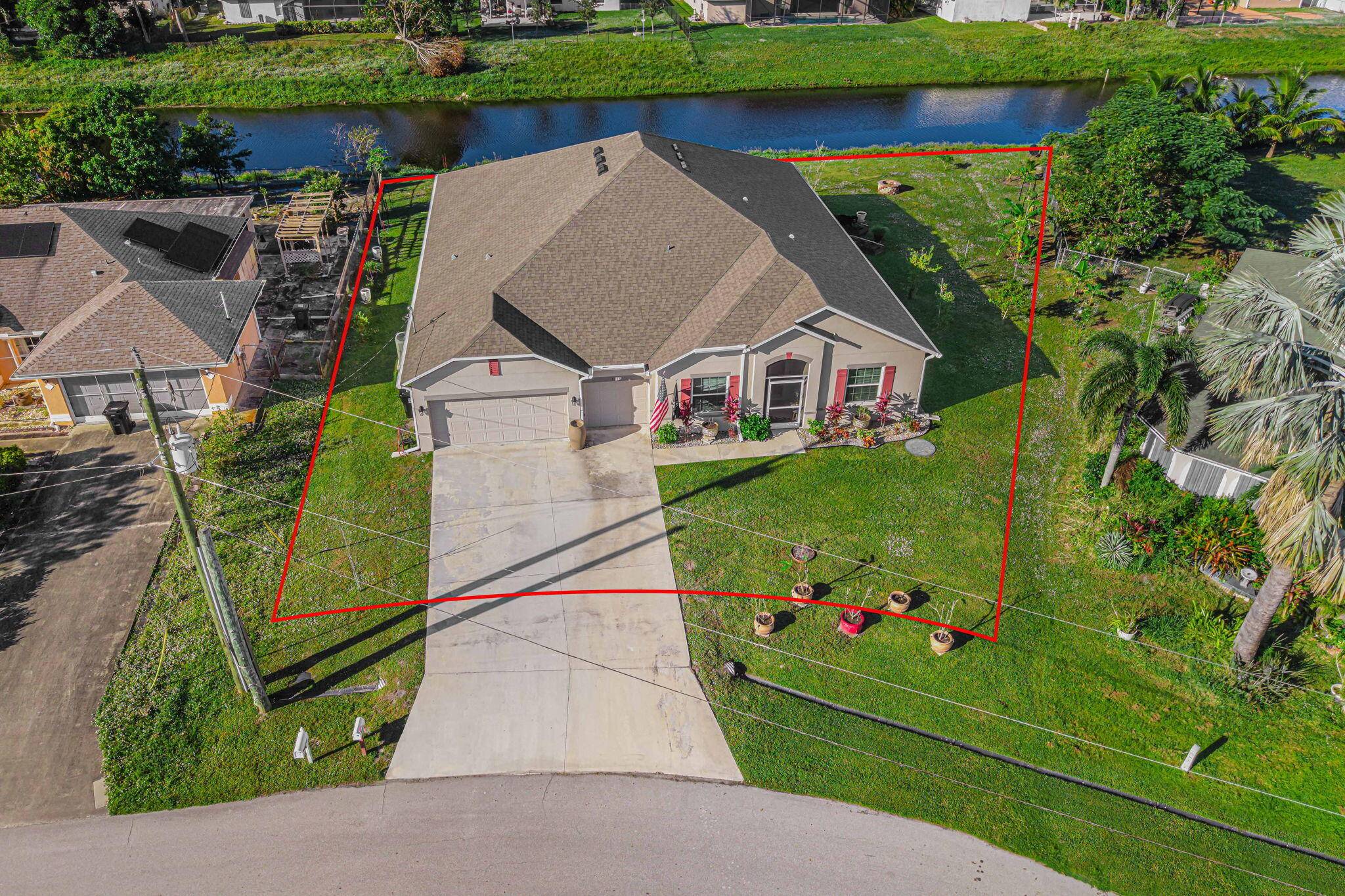 Welcome to this beautiful oversized lot featuring 4 bedrooms, 3 bath, with versatile den office could be 5th bedroom, 3 car garage home.