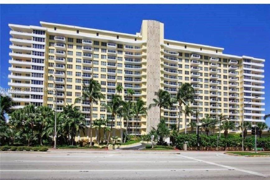Experience luxury living at its finest in this stunning 2 bedroom, 2 bathroom condo located in the prestigious 5600 CONDO on Millionaires Road in Miami Beach.