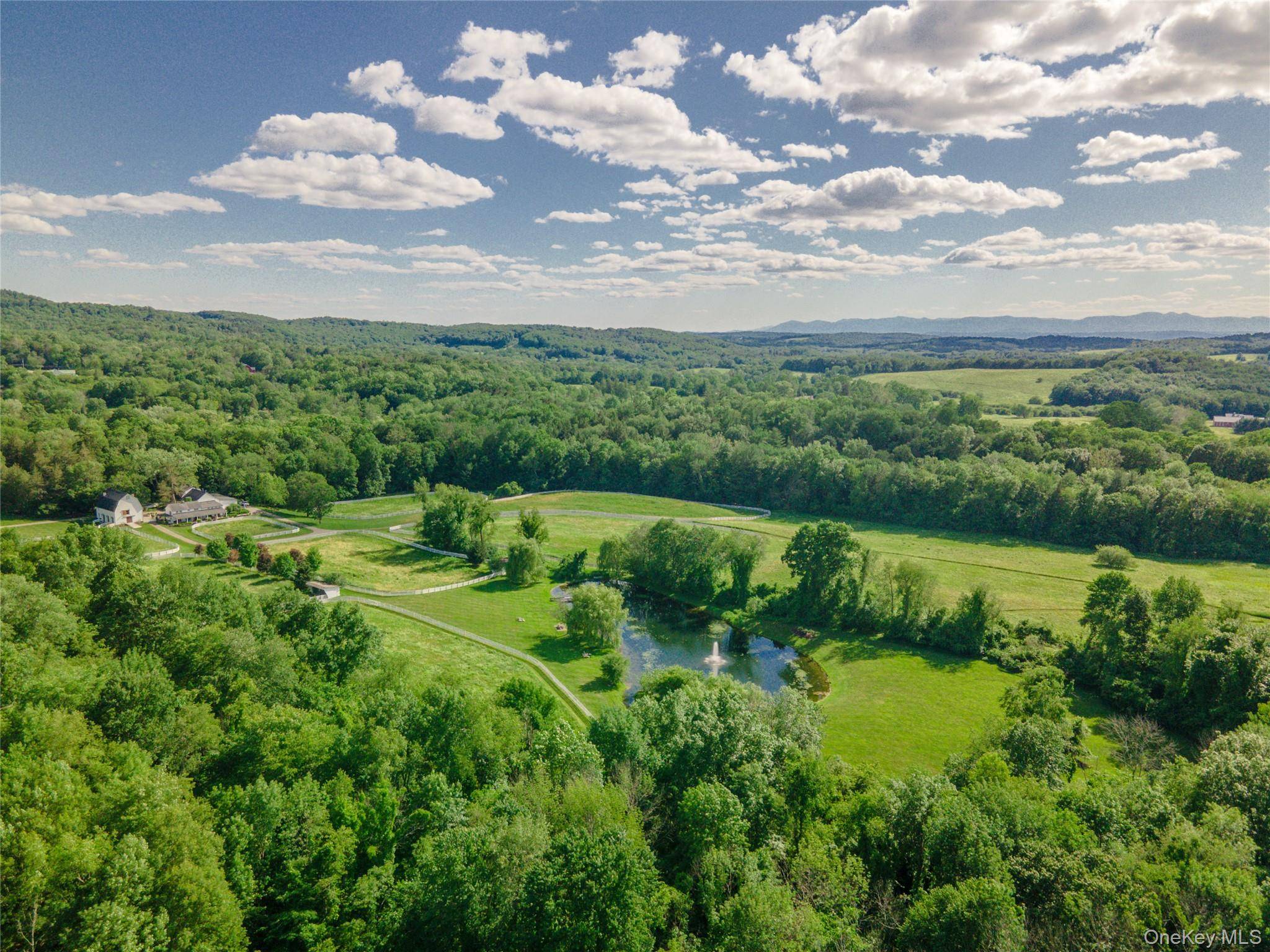 Where History Breathes and Beauty Dwells WHITE BRIDGE FARM c1775 Welcome to White Bridge Farm, an exquisite historic18th century estate restored and designed honoring and preserving the history with imagination ...