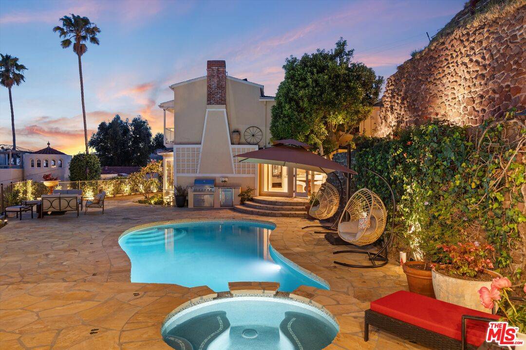 7965   Fareholm Dr 4BR Hollywood Hills East La