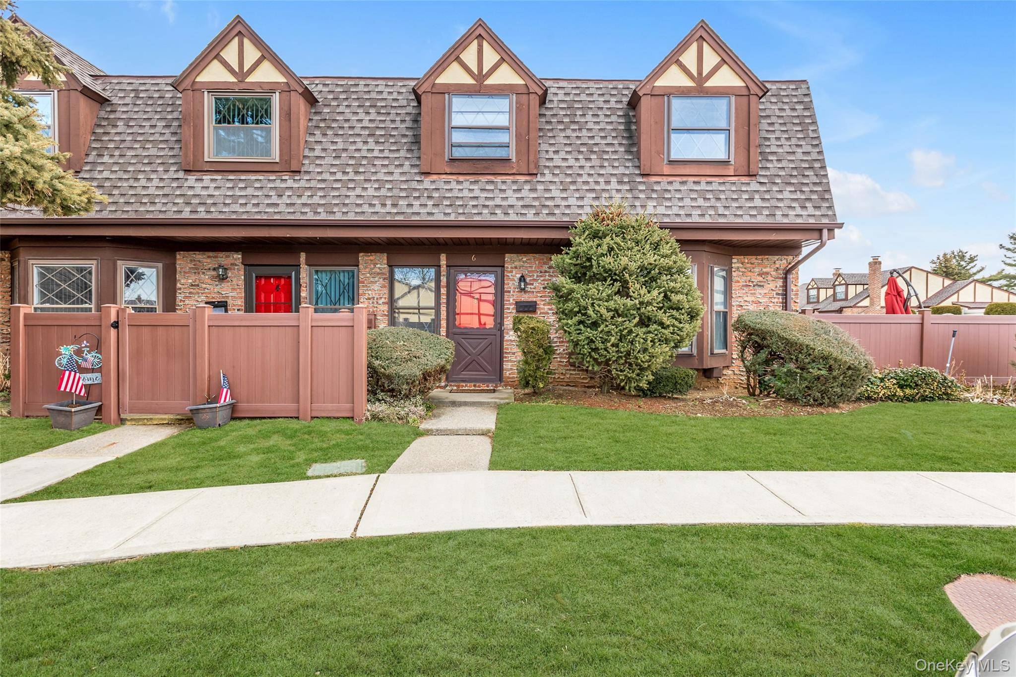 Enjoy the lifestyle of maintenance free living in Quail Run Gated Community.