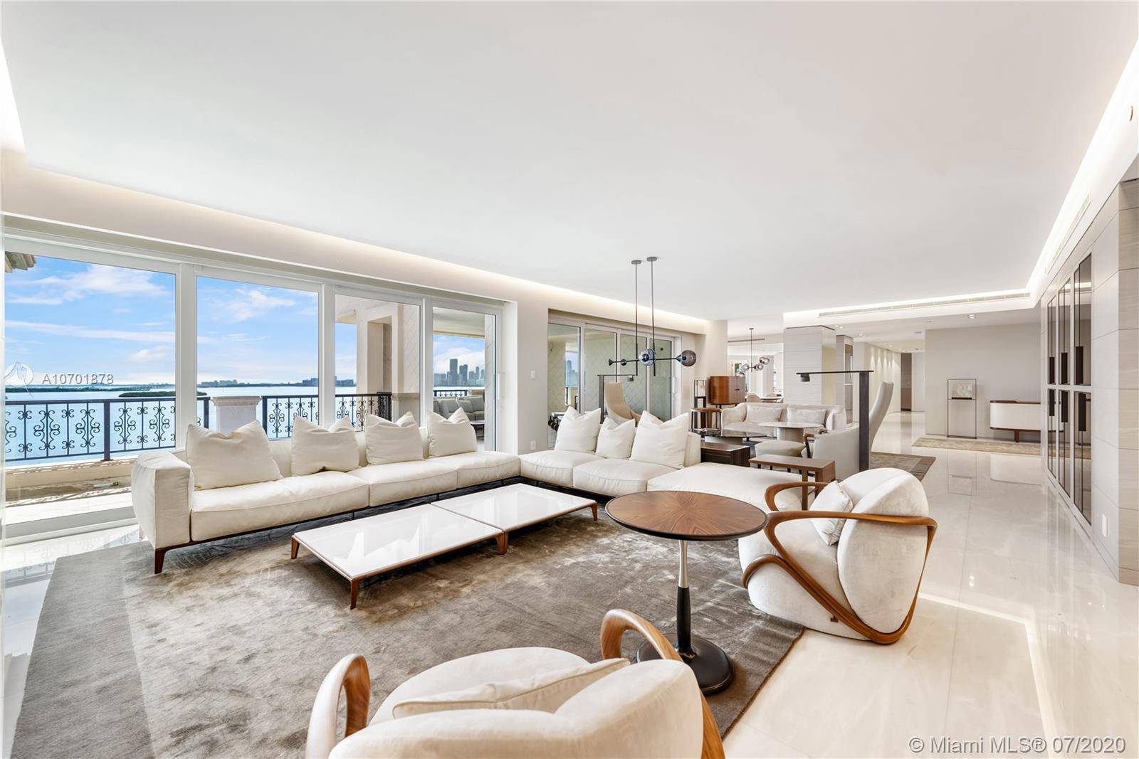 Complete spectacular renovation finished the end of 2019.