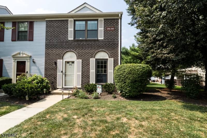 Act fast ! Updated 2 bedroom, end unit, townhouse facing the woods provides maximum privacy and all the benefits of a single family home.