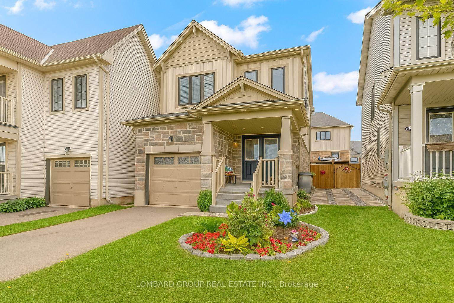 Welcome to this stunning 3 bedroom, 3 bathroom detached home in Caledonia's highly sought after Empire Avalon community.