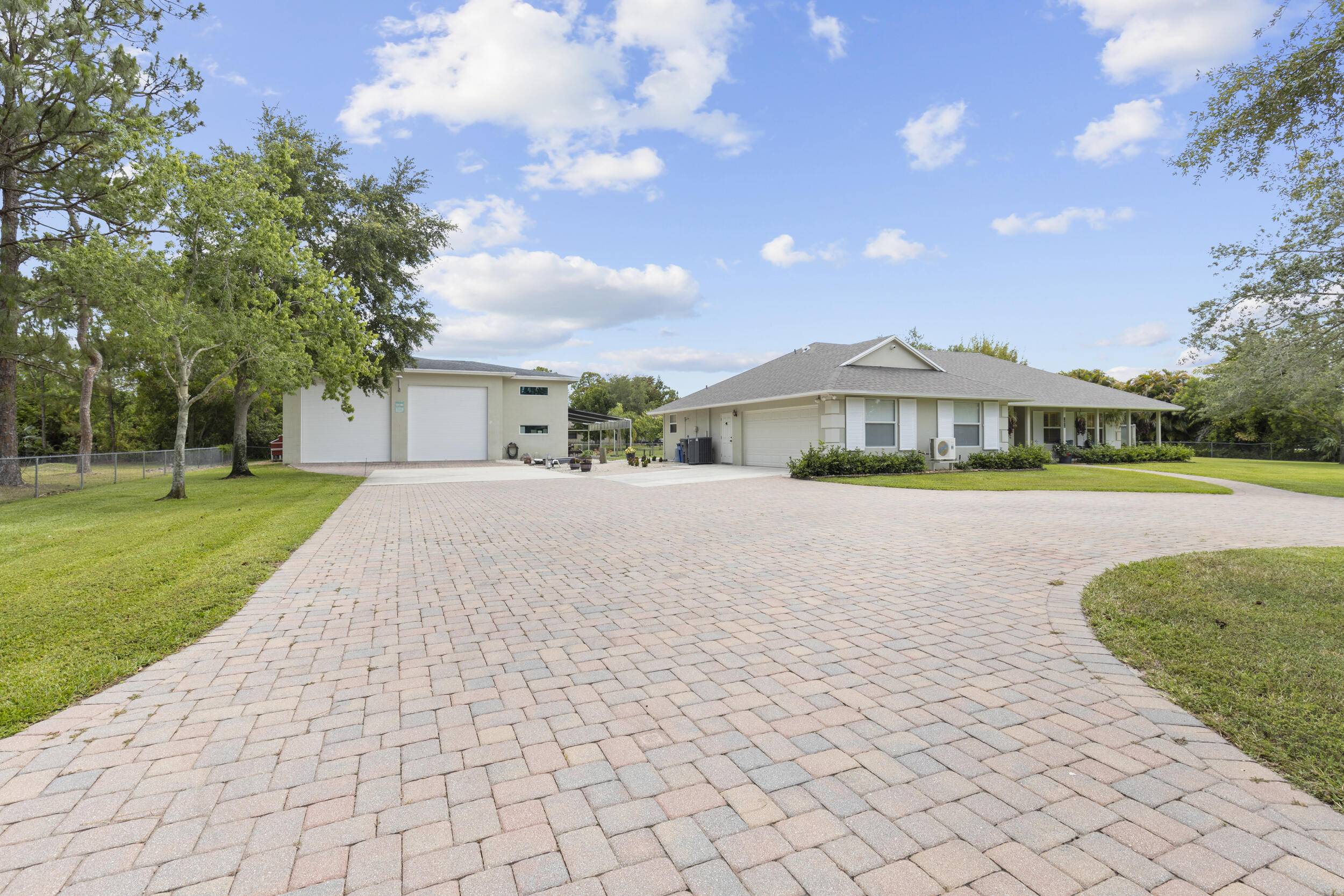 Need serious space for your RV, boat, business, or motorcycle collection ?