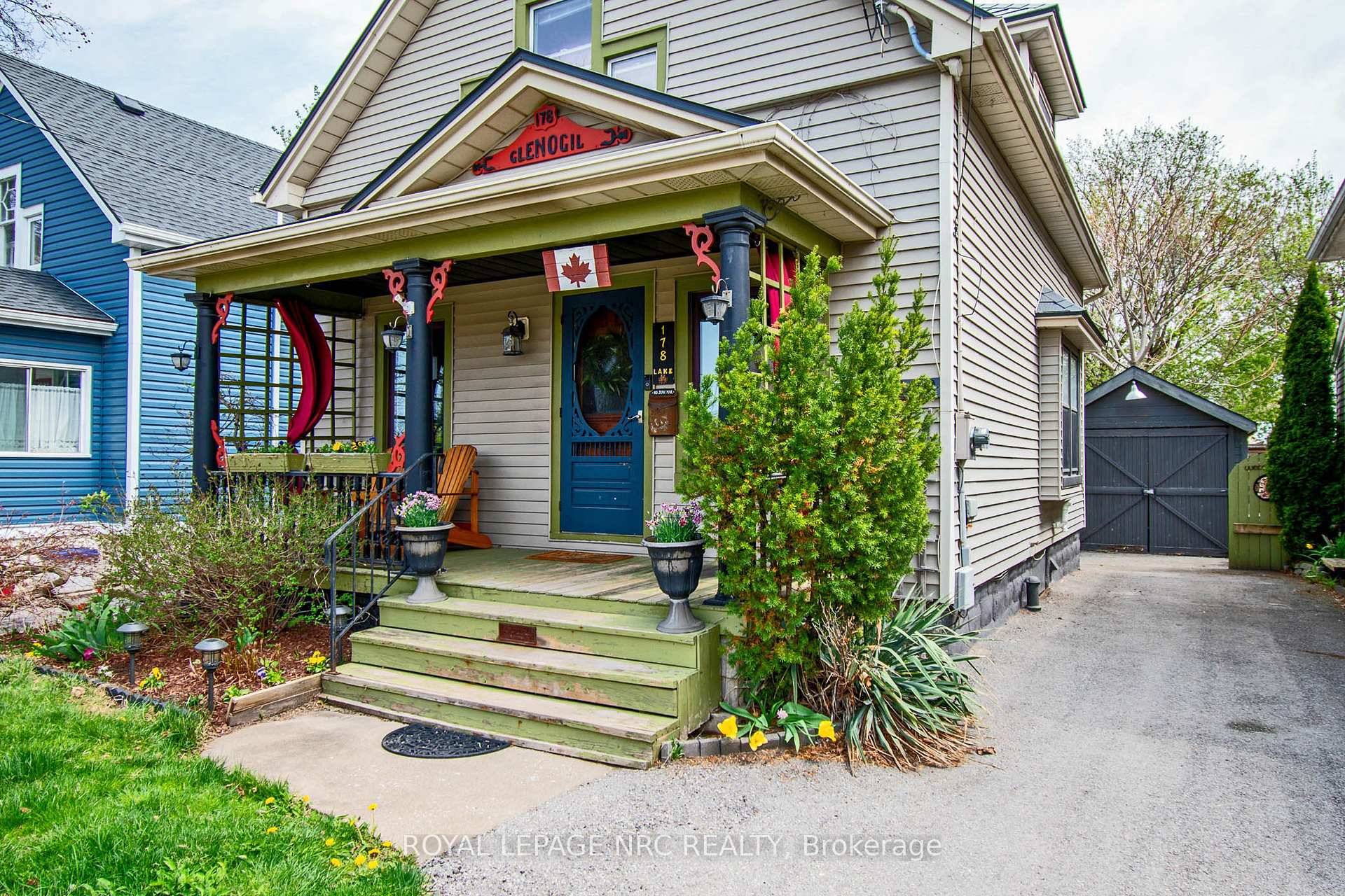 This century home ooze with charm and character !