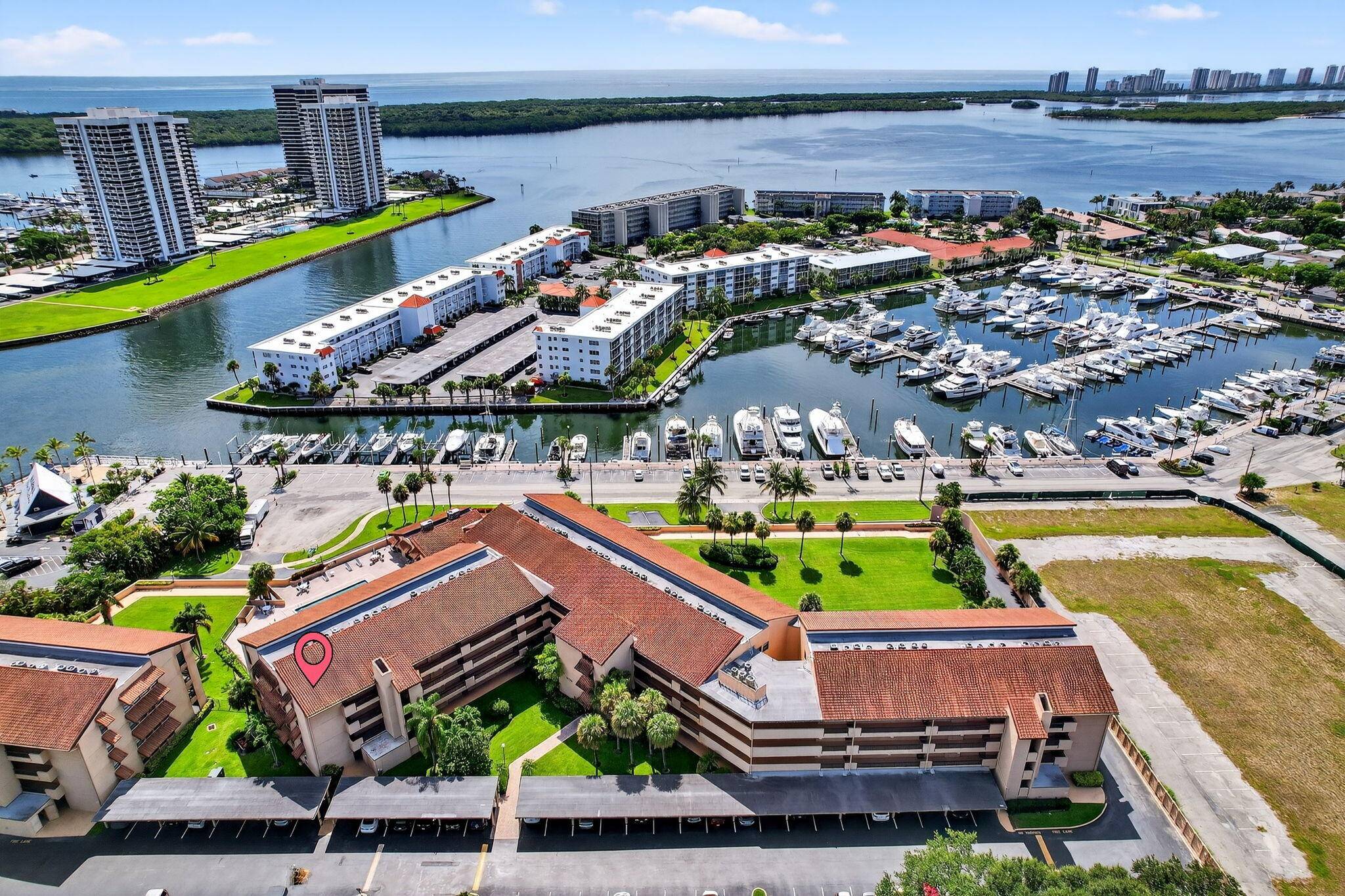 Spacious 2 bedroom, 2 bath condo in North Palm Beach offering more than 1, 350 square feet of comfortable living space.