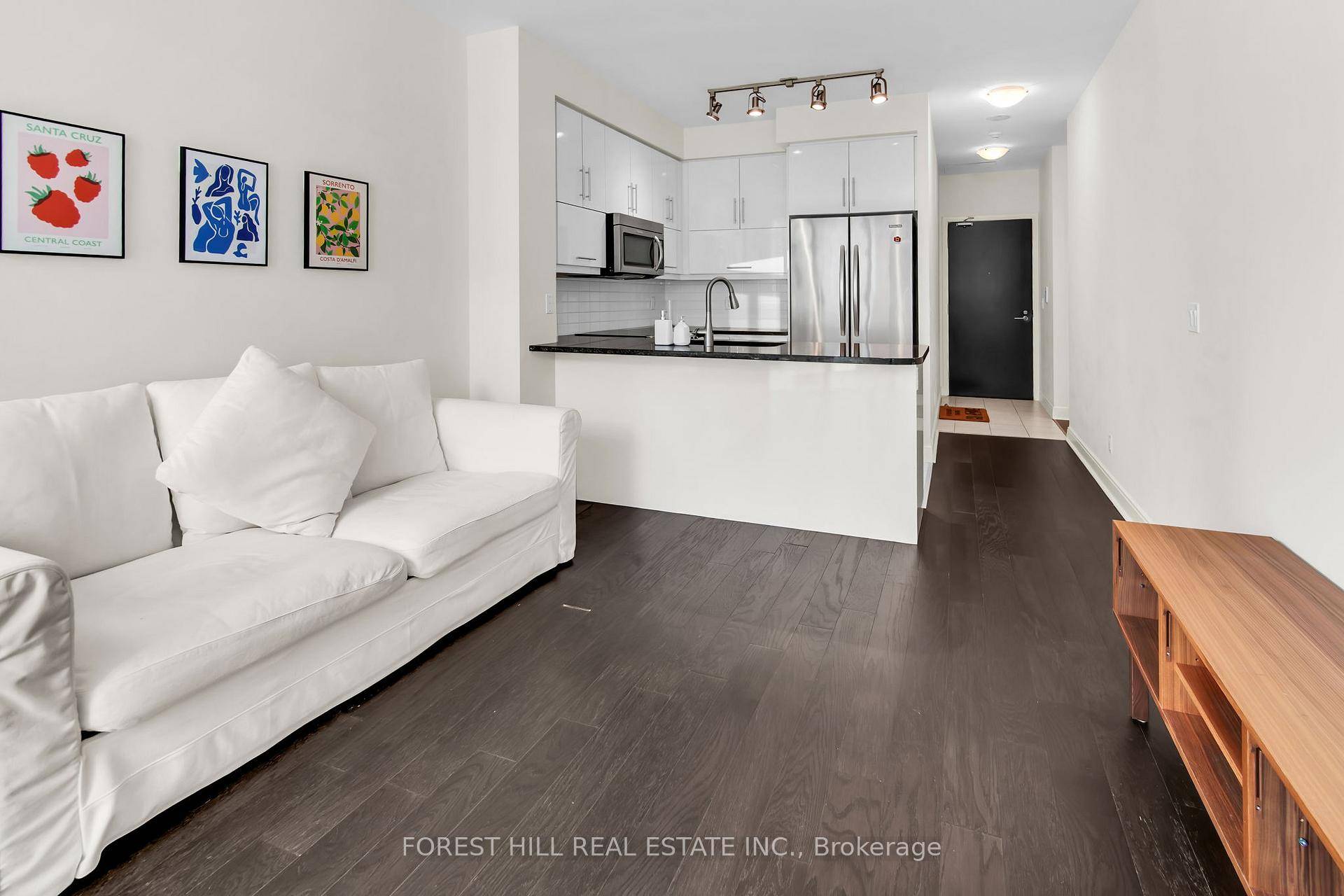 Welcome to Suite 920 at 825 Church Street, a bright and spacious furnished two bedroom two bathroom residence offering thoughtfully designed living space in the heart of Yorkville.
