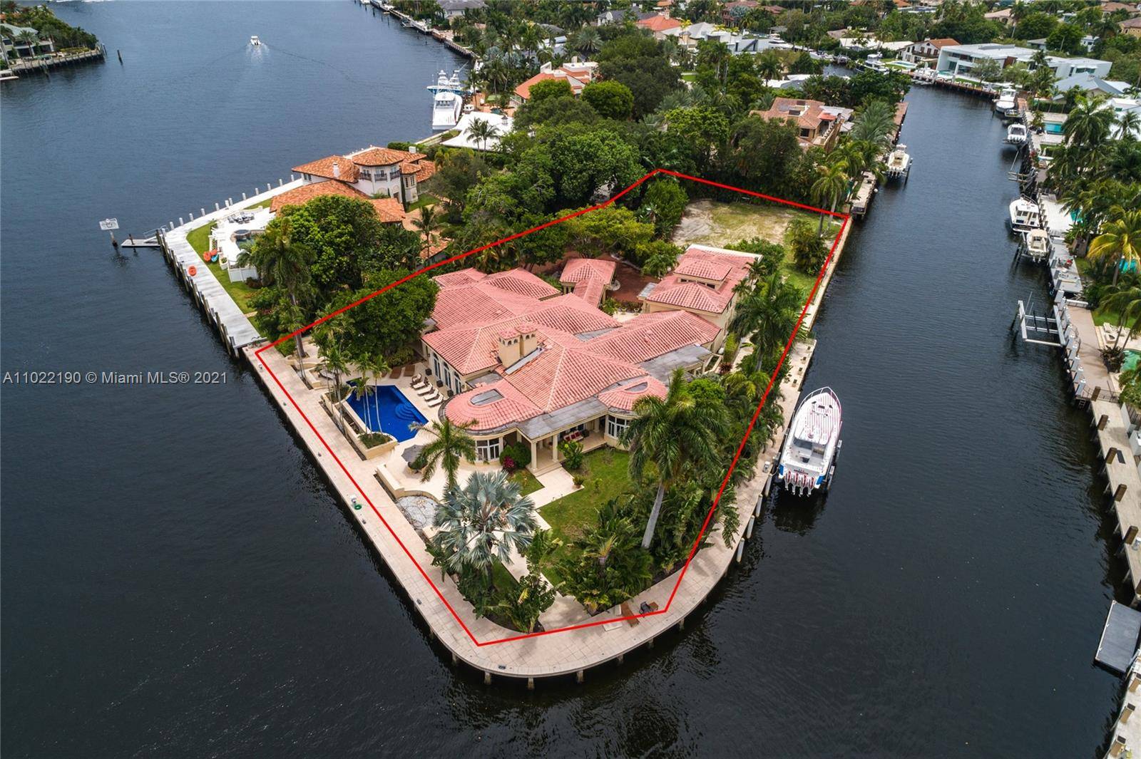 Luxurious Estate in Las Olas !