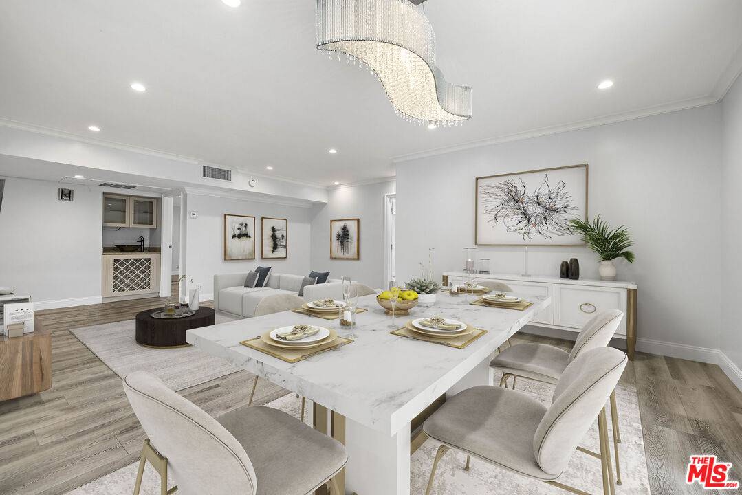 423  S Rexford Dr 3BR Beverly Hills La