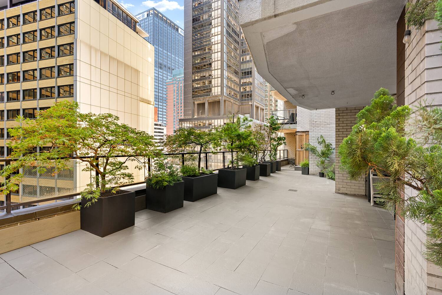 When you think of New York City, you envision elegance, refined sophistication, and the vibrant energy of Manhattan.