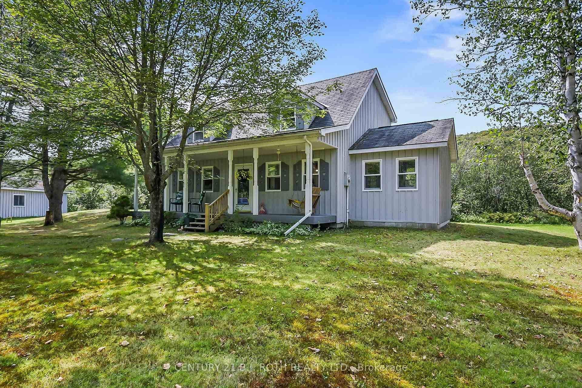 Charming Country Retreat Just Minutes from Huntsville !