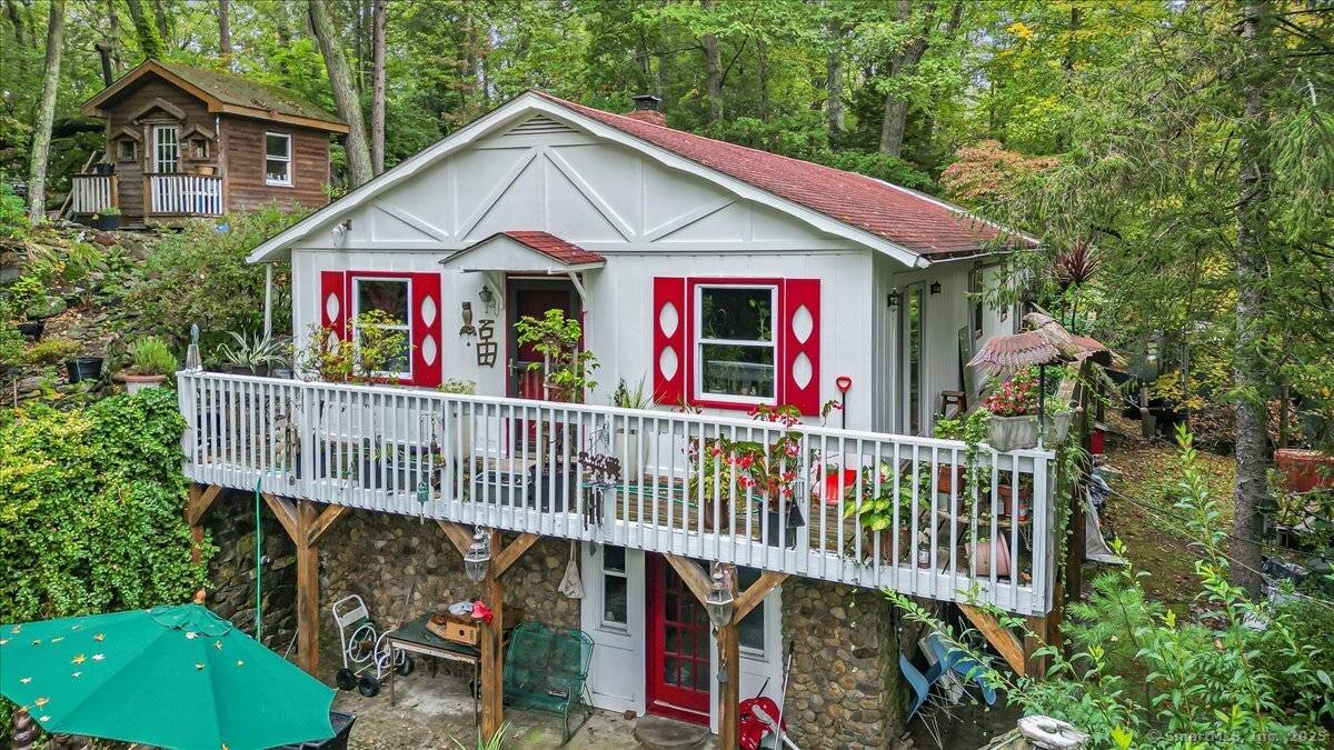 Buildable Land ! Come see this could be 4 6 bed property on 2.