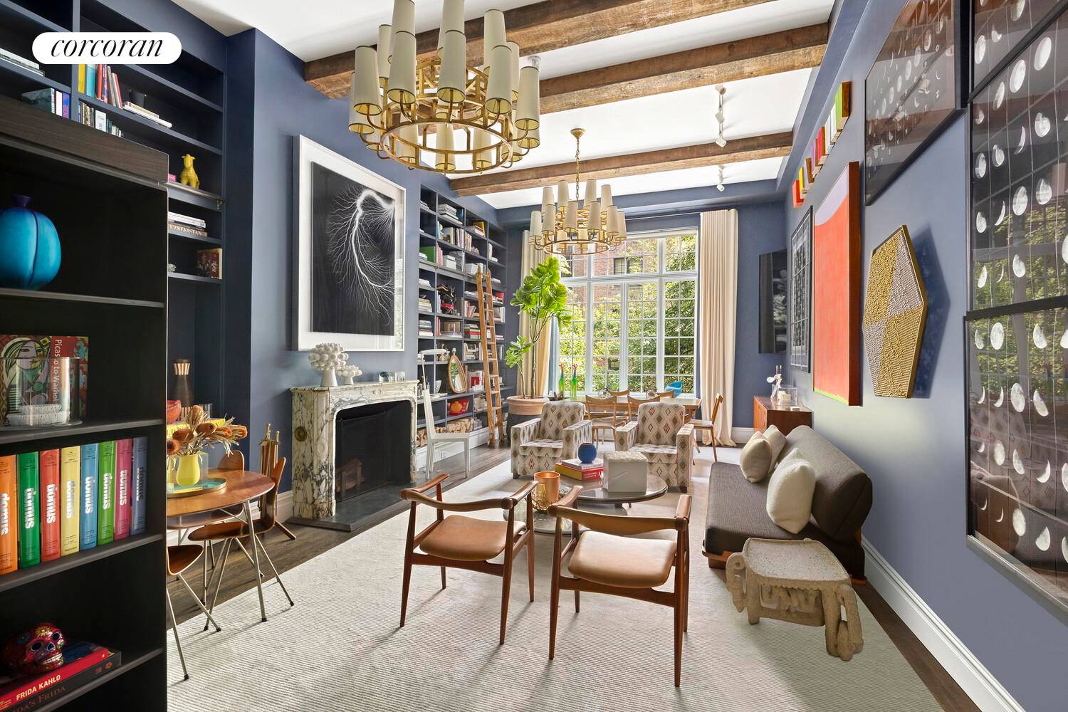 Don't miss this gracious and well proportioned one bedroom residence at Morgan Studios, a highly regarded full service prewar cooperative in the heart of the Upper East Side.