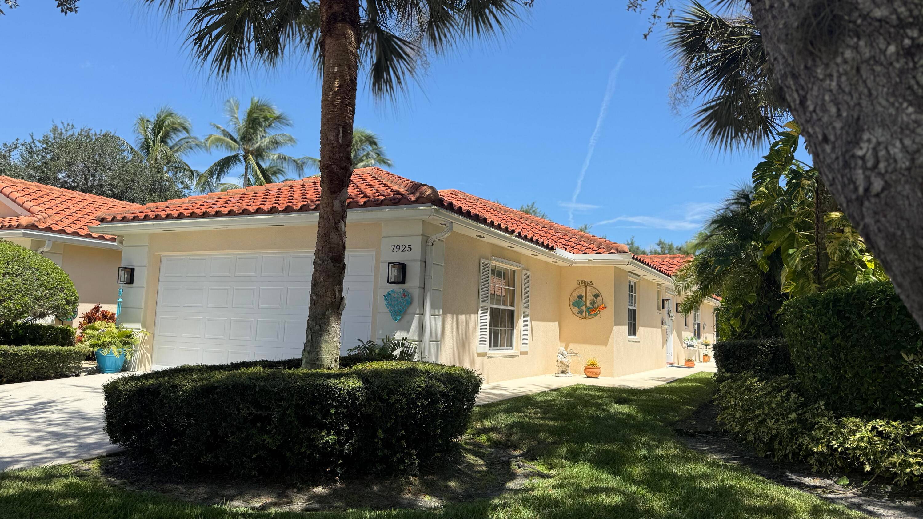 Sought after Expanded Regent model featuring 3 bedrooms, 2 bathrooms, plus a versatile den with sliders leading to the covered patio and an additional bonus The roof was replaced in ...