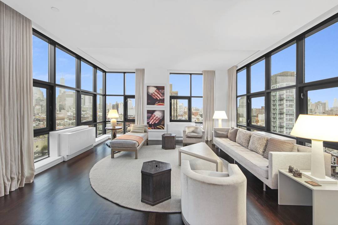 VIEWS VIEWS VIEWS ! FULLY FURNISHED TROPHY RESIDENCE !