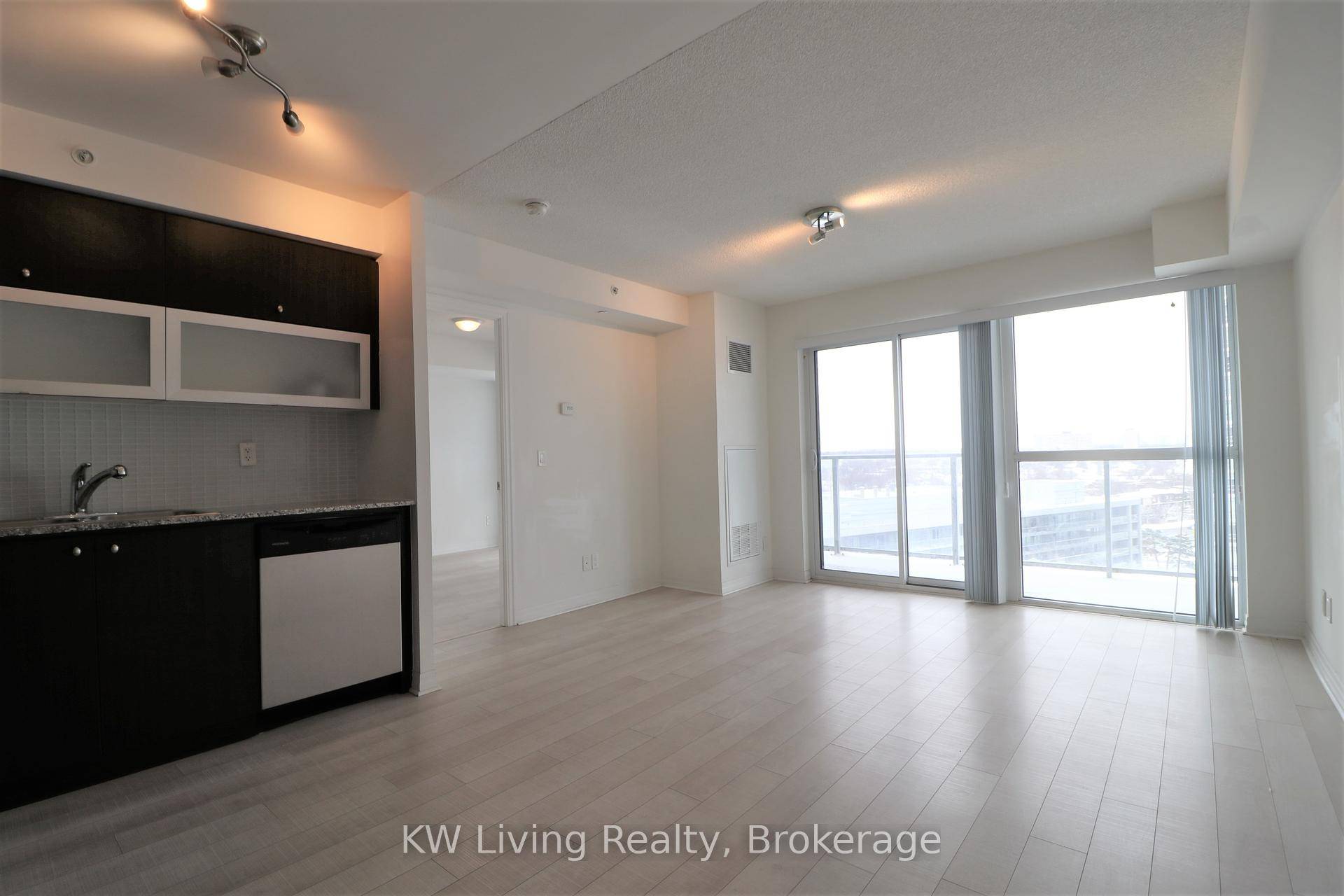 Modern Building In Convenient Location !