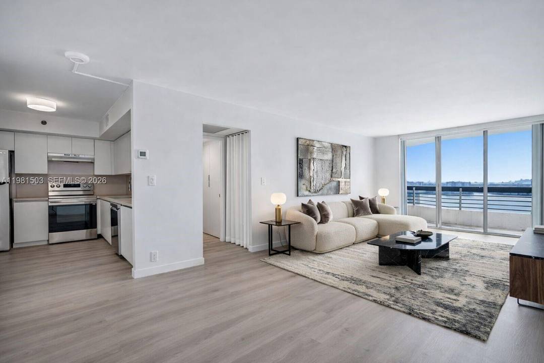 Discover the perfect waterfront condo in Aventura !