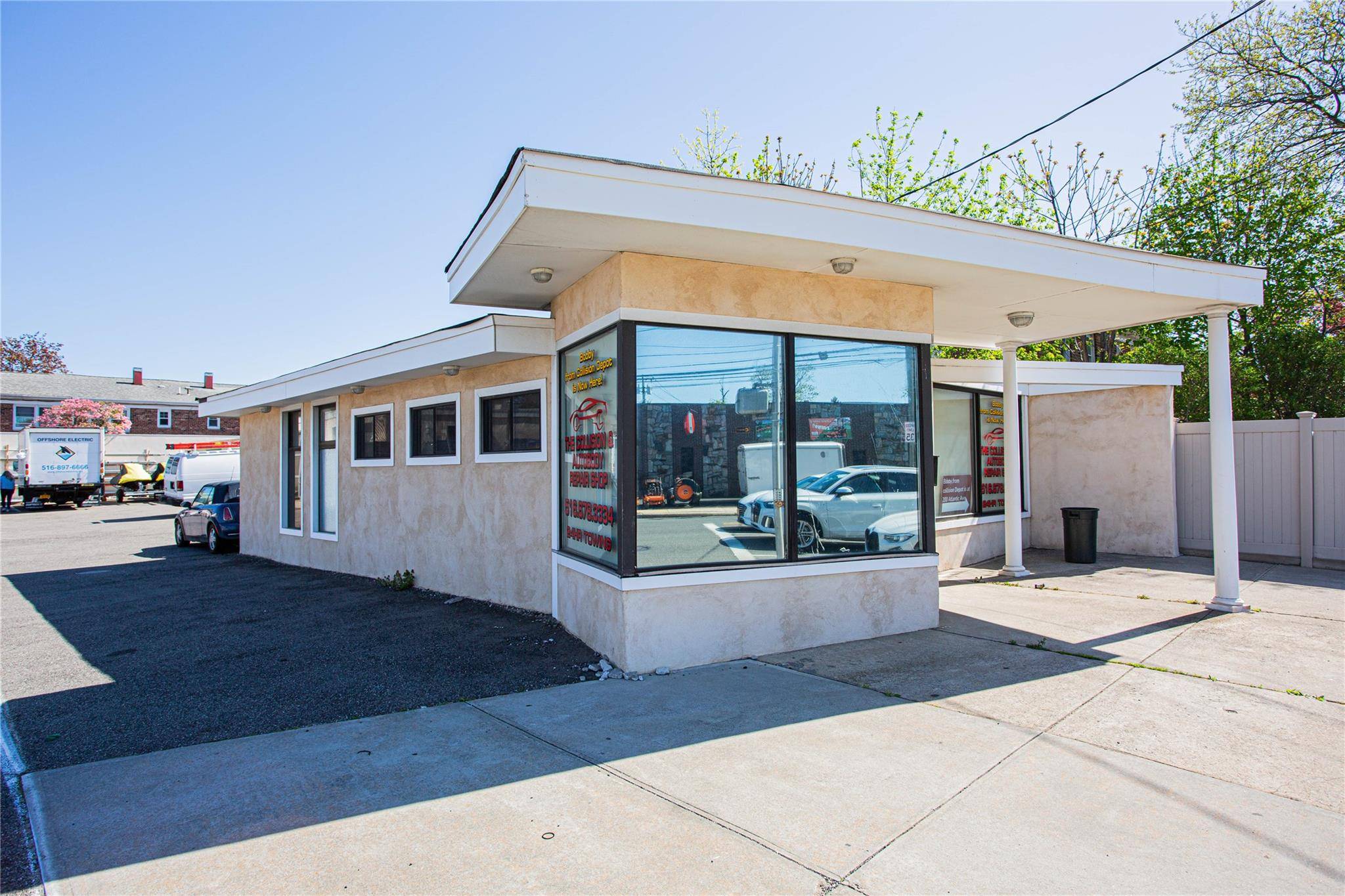 Prime 6, 000 Sq Ft Commercial Opportunity in High Traffic Oceanside Location !