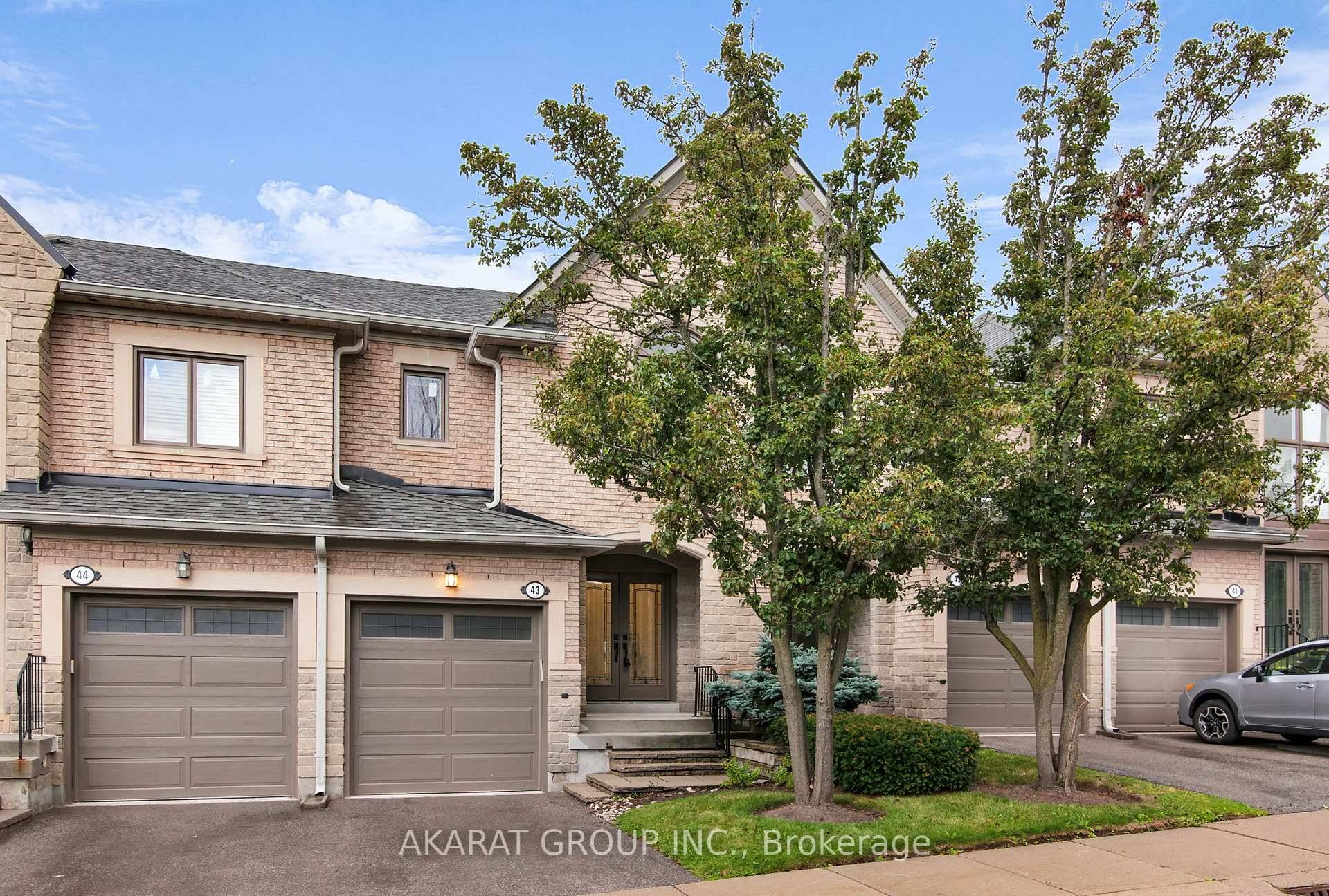 Welcome to a spacious 3 bedroom, 4 washroom townhouse in the highly desirable Joshua Creek neighbourhood of Oakville, renowned for its top rated schools and family friendly setting.