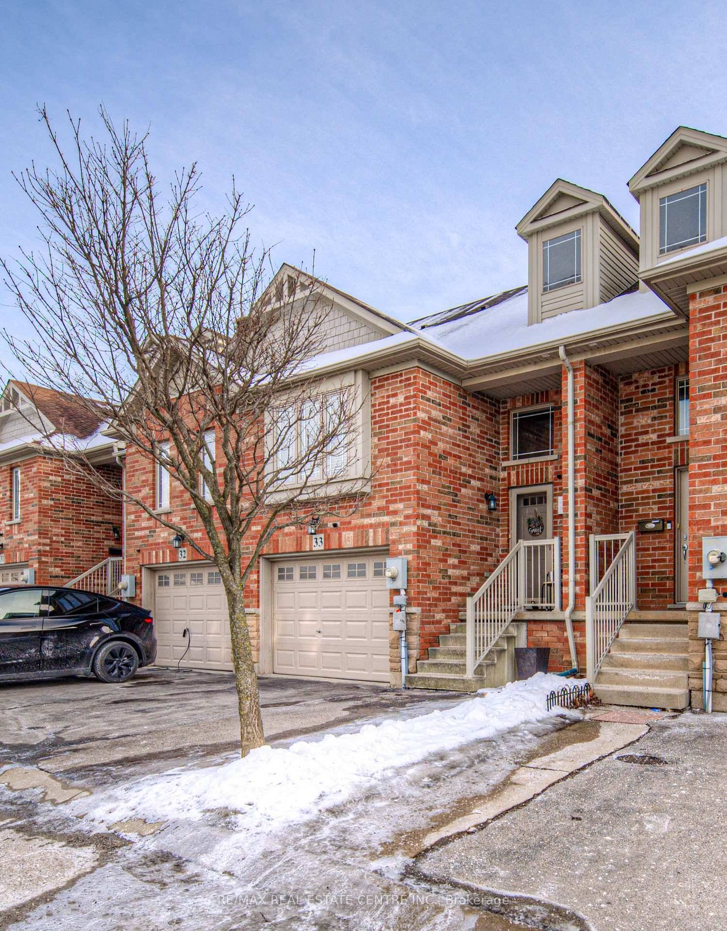Immaculate two Storey freehold 3 bedroom townhome.