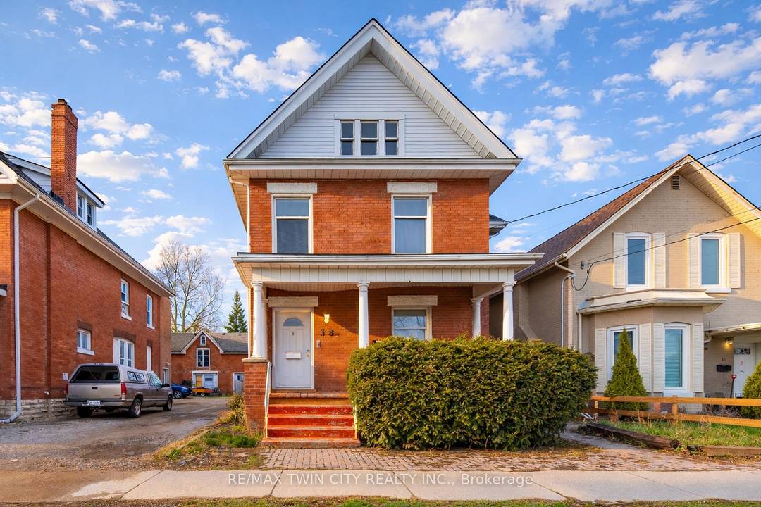 Well maintained 2 storey brick up down duplex, operating as a duplex for over 50 years, with a retrofit completed in 1998.
