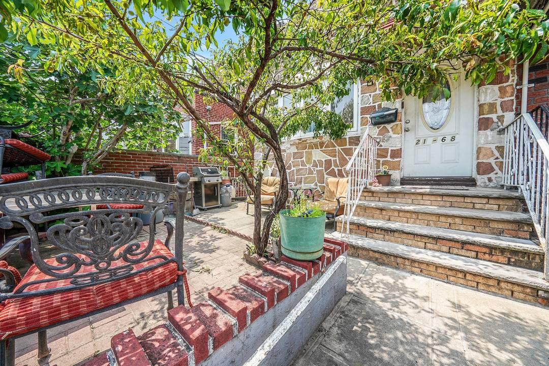 Location. Location. Location !