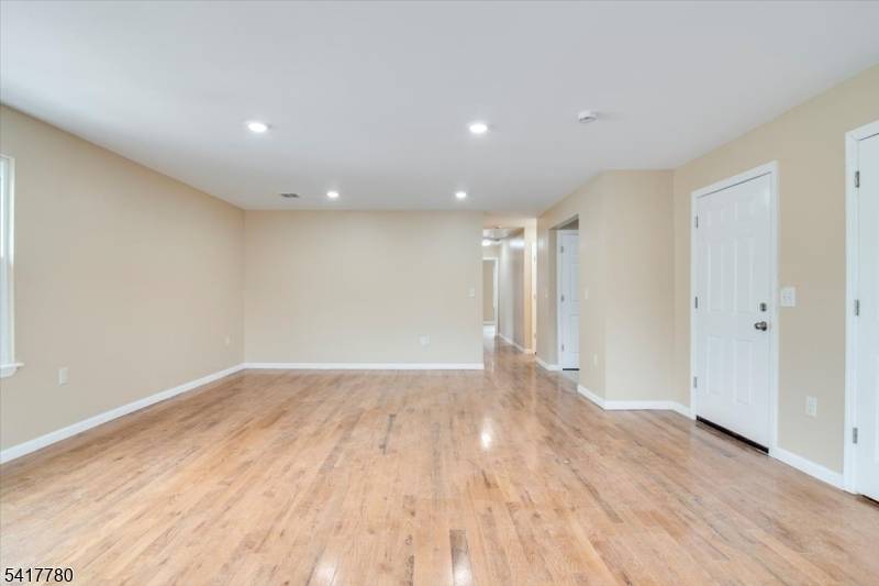 Exciting Investment Opportunity in East Orange built 2005 !