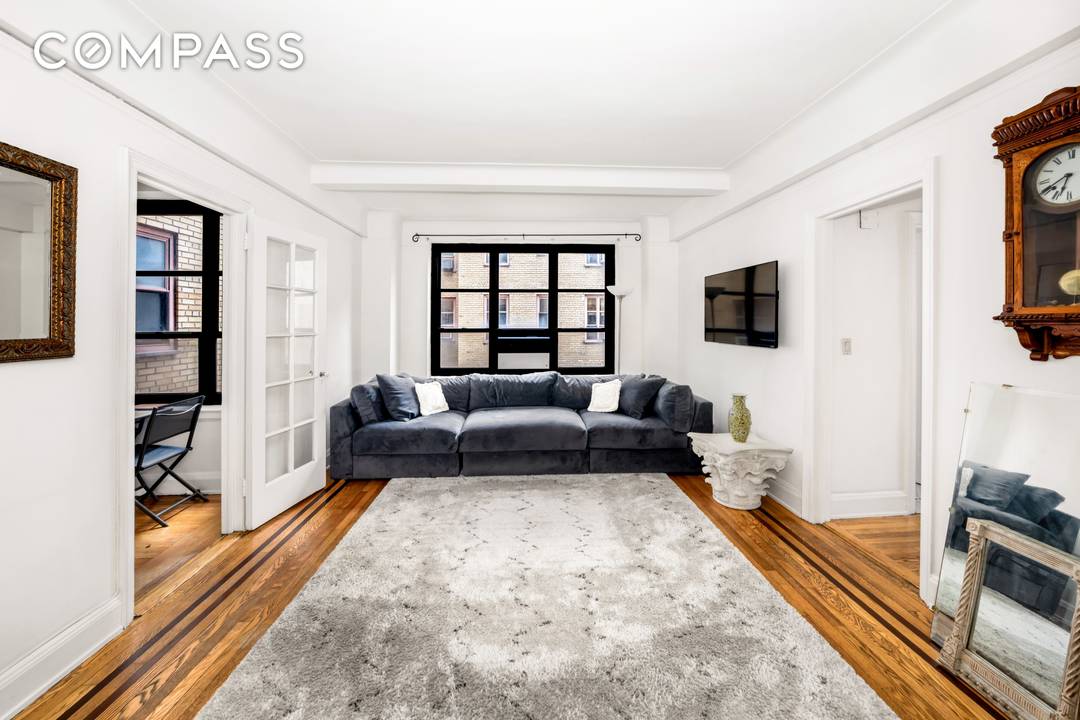 Welcome to this large and serene, high floor 1 bedroom apartment in the iconic Gramercy neighborhood.