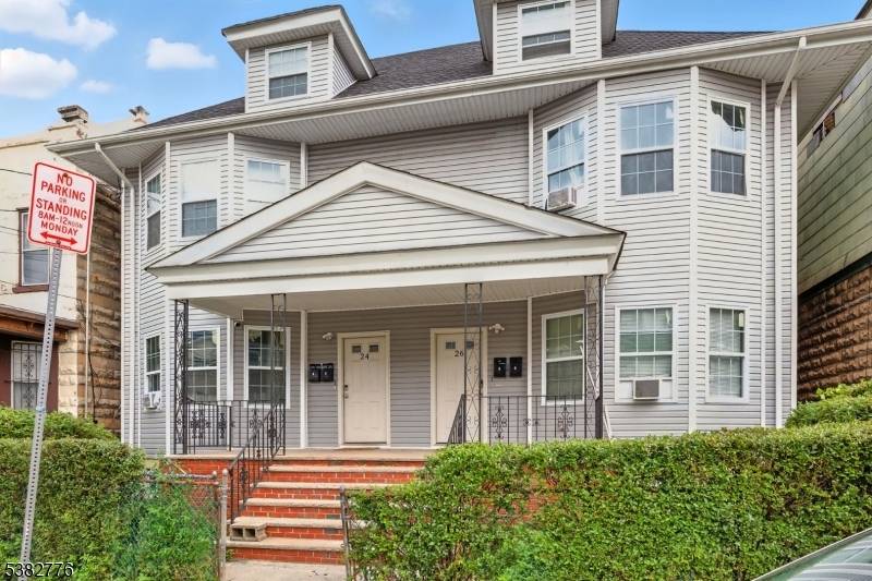 Beautiful 4 Family Investment Opportunity in the Weequahic section of Newark !
