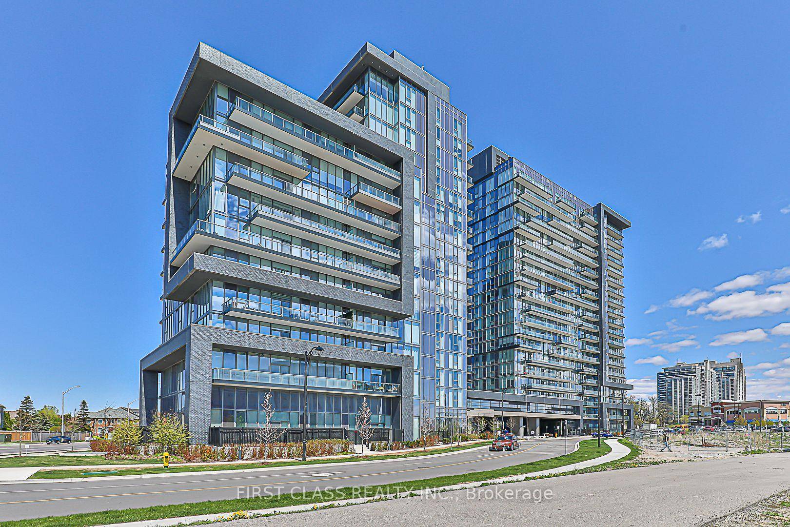 Relatively New 1 1 Bedroom Unit In The Luxurious D'or Condominiums !