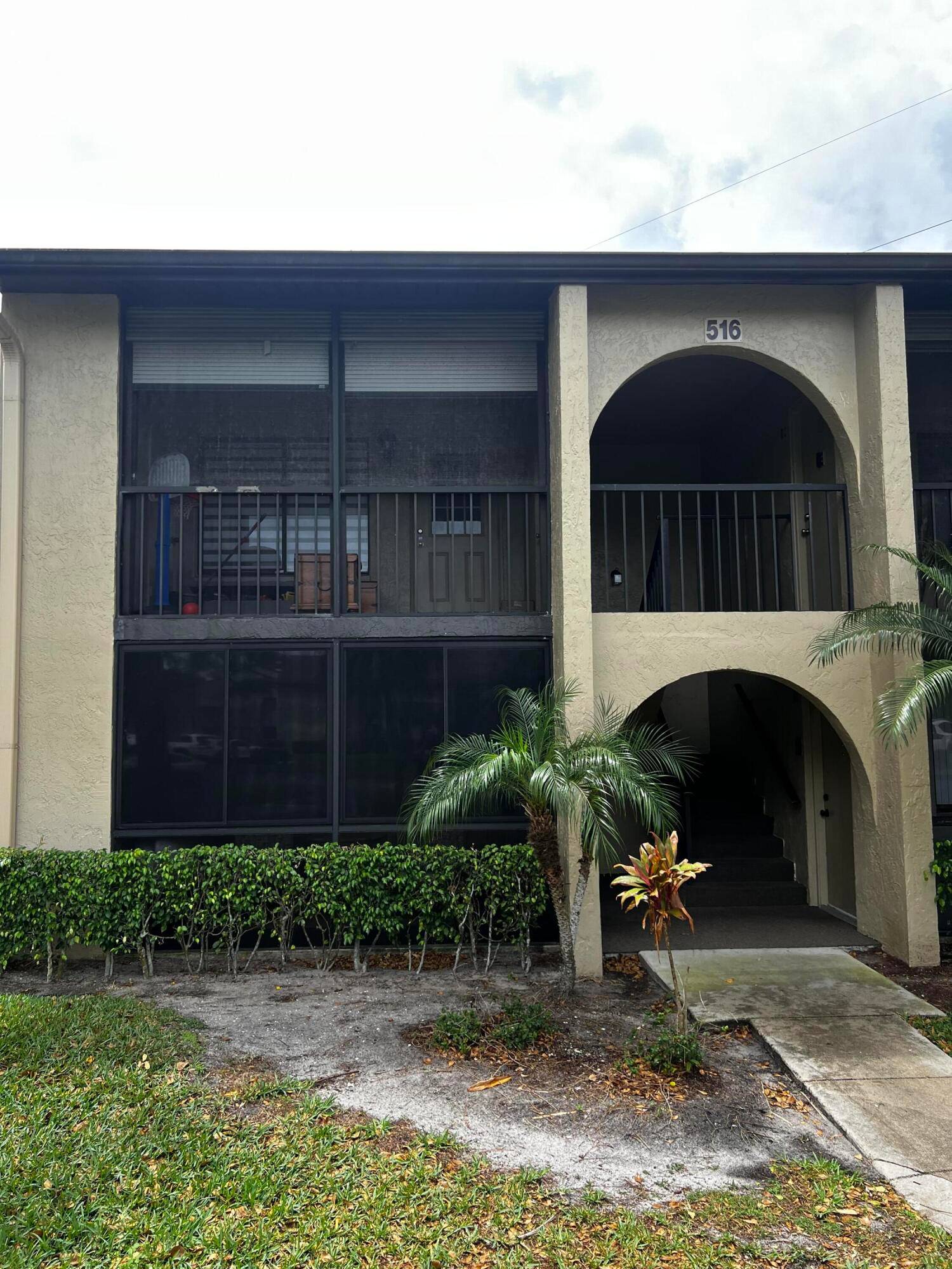 First floor unit. Ideal property for investor tenant occupied.