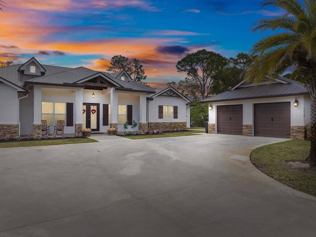 Welcome home ! Discover this exceptional CBS residence in the highly sought after Evergreen Crane Watch neighborhood.