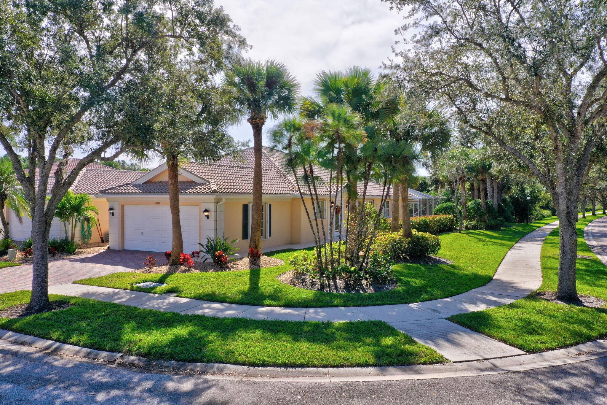 DISCOVER THIS BEAUTIFULLY UPDATED VILLA, INCLUDING QUARTZ KITCHEN COUNTERS, NEWER REFRIGERATOR, A C, WATER HEATER, COMMODES, FLOORING, CABINET PULL OUTS, CUSTOM HUNTER DOUGLAS PLANTATION AND SLIDING DOOR BLINDS.