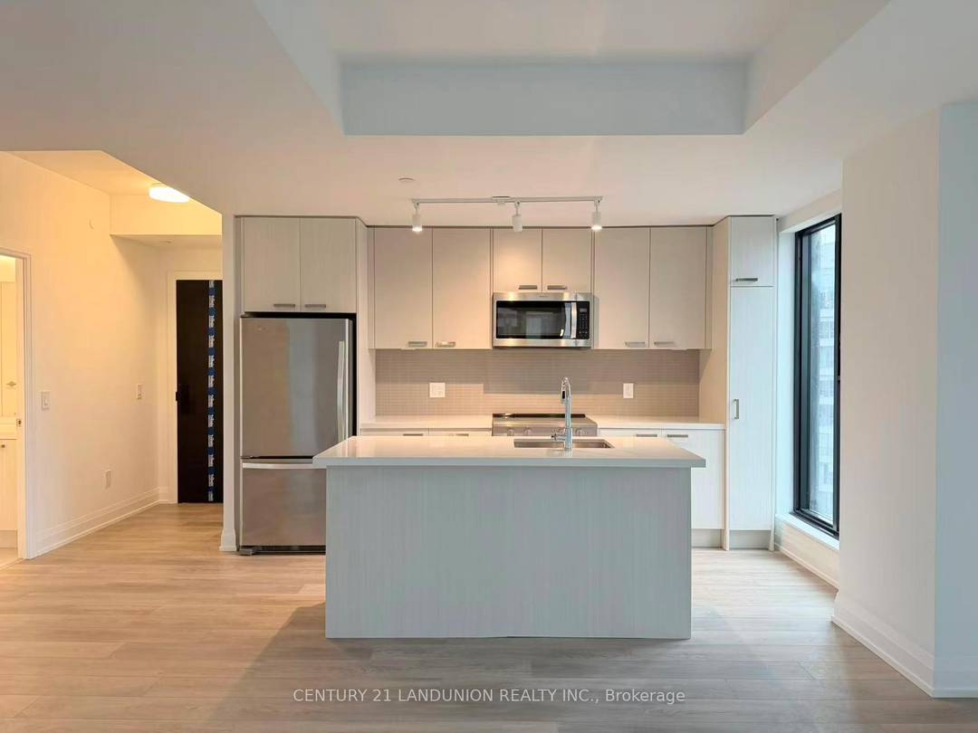 Modern Living in the Heart of MidtownExperience contemporary urban life at its best in this bright corner suite at Y amp ; S Condos.