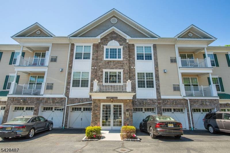 Welcome to the Four Seasons at Great Notch, a sought after gated 55 community offering resort style living.